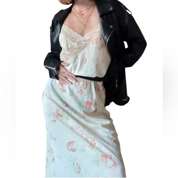 Henson Kickernick Floral Cream Yellow Lace Trim Nightgown Size 34 / S - Picture 4 of 12